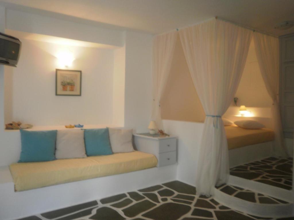 Gorgona Hotel Mylopotas Room photo